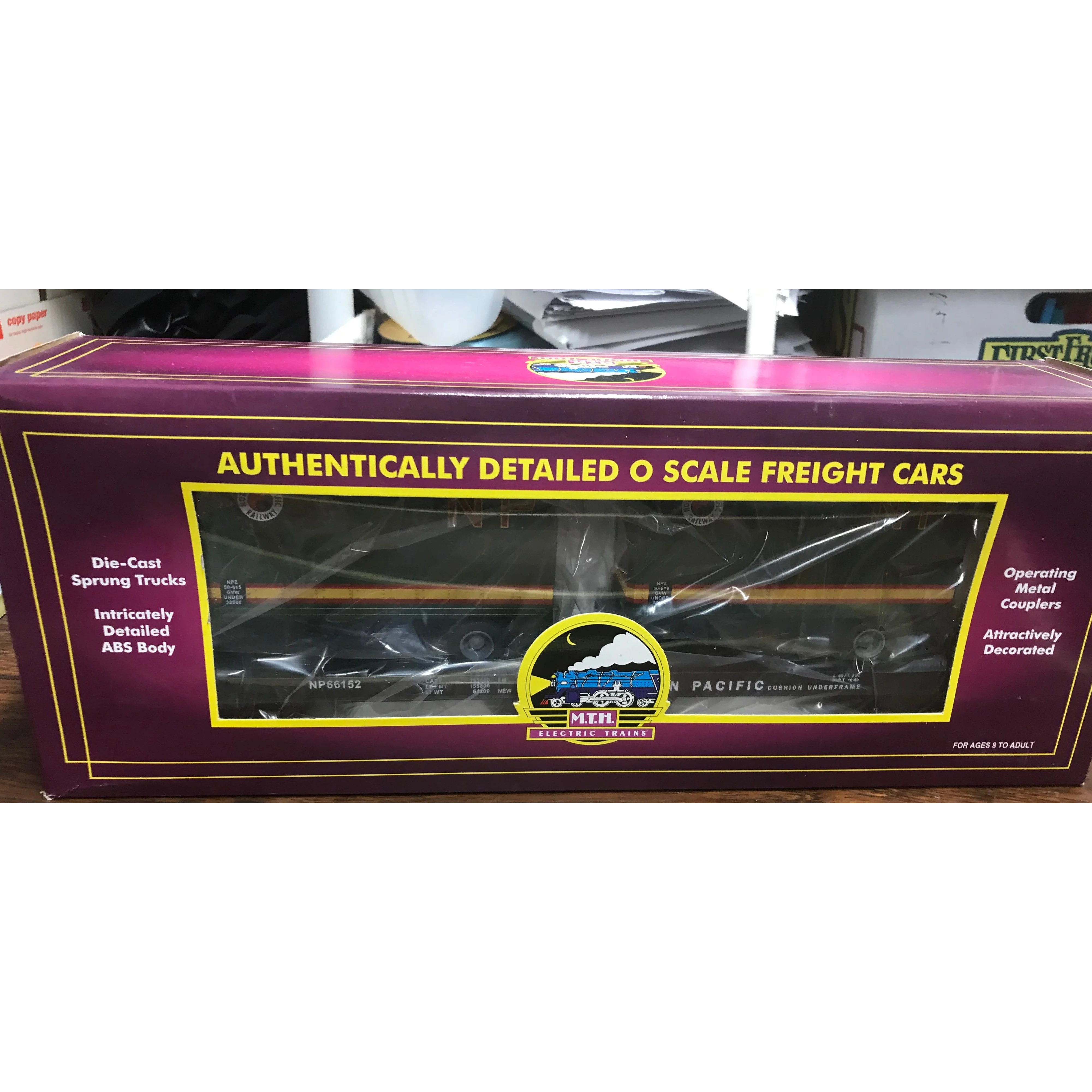 MTH Northern Pacific Flat Car w/20' Trailer Item No 20-98105 Box — photo 2